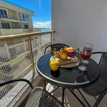Apartment Vacation 903